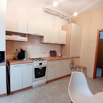 2-к, Вовчинецька вул., 122