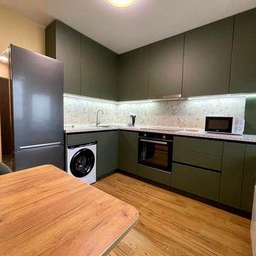 Володимира Івасюка просп. (Героїв Сталінграду), 43-Б