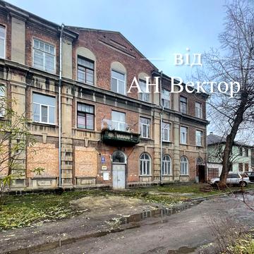 Сковородинівська вул., 8