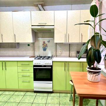 Оренда 3-х кімнатної квартири, л/б. 10 мкр ОСББ