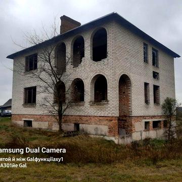 с. Єлизаветин Луцький р-н (30км від Луцька)