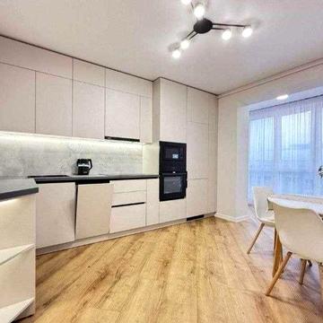 1-кімнатна 48кв.м ,,На Щасливому "З РЕМОНТОМ! Студентська 24а