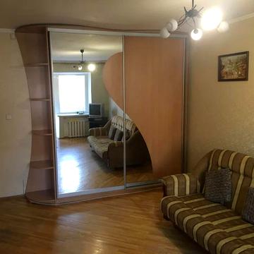 Мрії вул. (Академіка Туполєва), 4