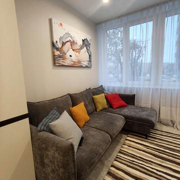 Миколаївська вул., 10