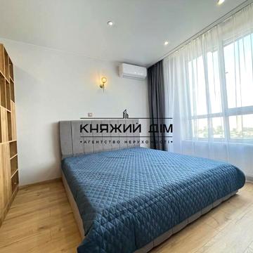 Дніпровська набережна вул., 17В