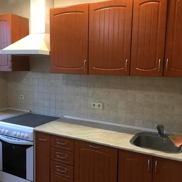 Вадима Гетьмана вул., 46