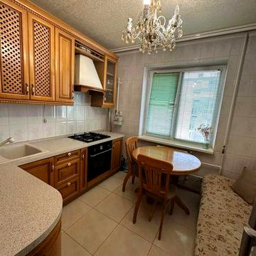 Оренда 2-х кімнатної квартири , район 16- школи