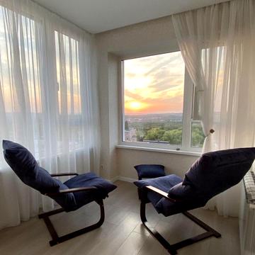 Домобудівельна вул., 7