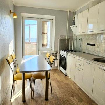 Залізнична вул., 9