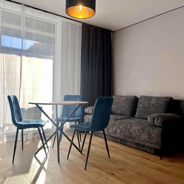 Братів Шеметів вул., 10/8