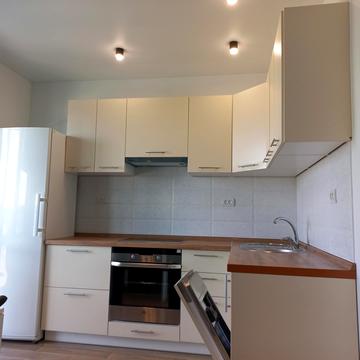 Берковецька вул., 6