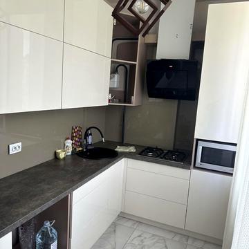 Новоолександрівська вул., 54а