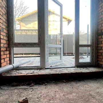 Чудова квартира з власним двором,є оселя7,3% з мінімальним оформленням