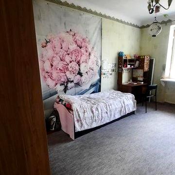 Продам 3-х комнатную сталинку. Центр. D E.