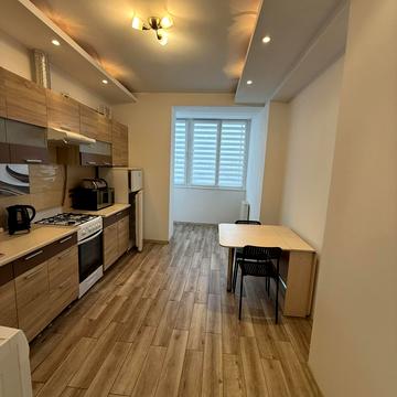 пр.Червоної Калини, 64