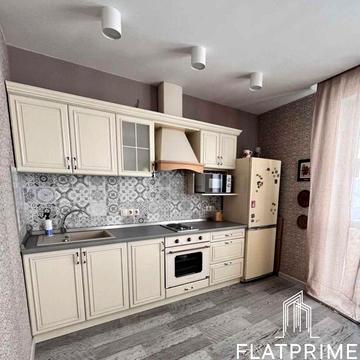 Володимира Івасюка просп. (Героїв Сталінграду), 2-Д