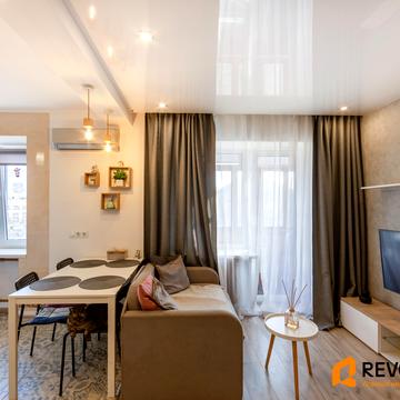 Пластова вул. (Івана Сергієнка), 13