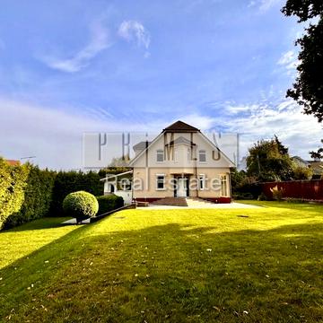 Азовська вул.