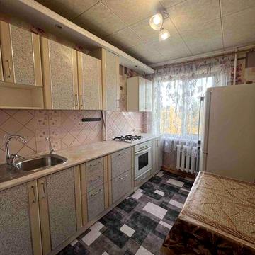 Оренда 3х кімн. квартири з меблями на Дзержинкі.