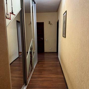 Довгострокова оренда 3к Квартира Келецька вулиця