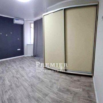 Продам 2-х кімнатну квартиру з ремонтом на Сахарова/ Бочарова