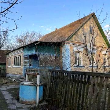 Цегляний будинок