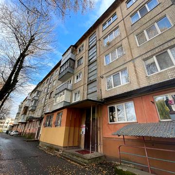 Фабрична вул., 1