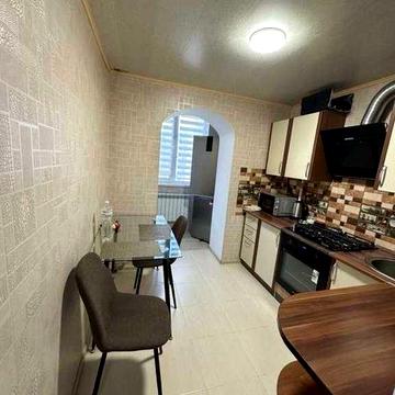 Сдам однокомнатную квартиру ж\м Тополь