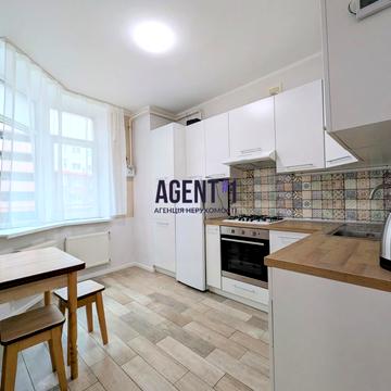 Львівська вул., 17