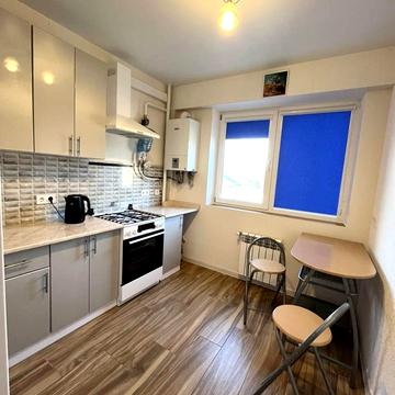 Львівська вул., 15б