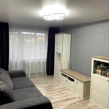 Продам 2 из квартиру, Новые Дома, Коммунальный рынок.