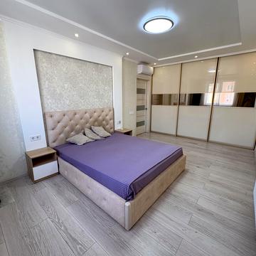 Драгоманова вул., 6