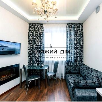 Лесі Українки бульв., 4