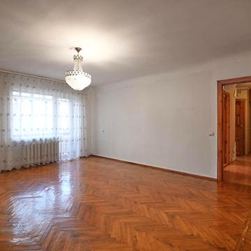 Василя Червонія вул. (Гагаріна), 63