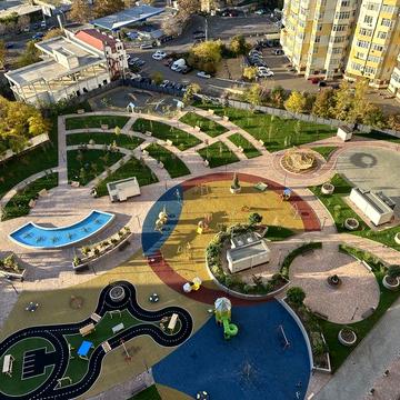 Вид на фонтаны Кадор на Краснова