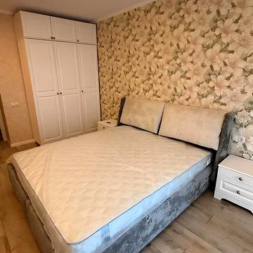 Національної Гвардії вул., 14