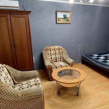 Хозяин, 1-комн. Лукьяновка ул Белорусская 28А, м Лукьяновская 3 минуты