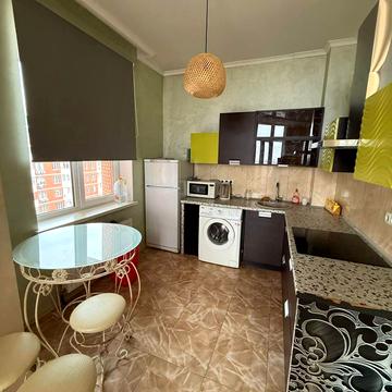 Базарна вул., 5/1