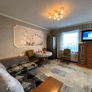 Продам квартиру в центрі міста Шептицький.