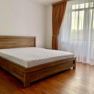 Гоголівська вул., 17