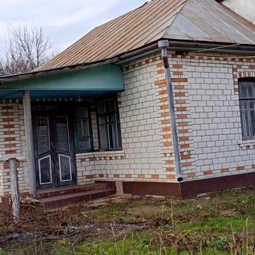 Будинок з прибудовами