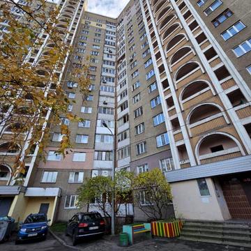 Червоної Калини просп. (Володимира Маяковського), 3-А