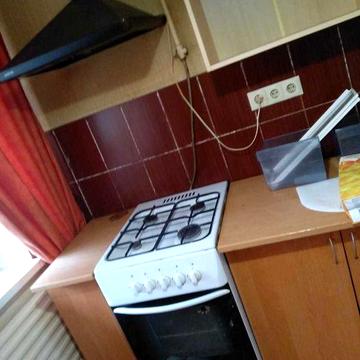 М.Оболонь-5 хв, Оболонський пр-т,14. Необхідні меблі.Пральна машина.