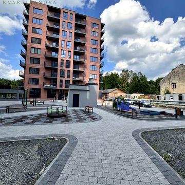 Леоніда Перфецького вул., 6