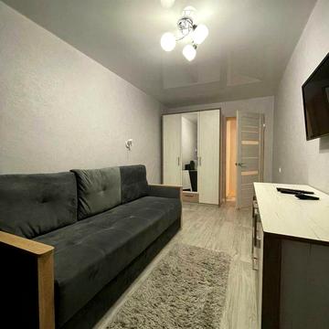 Миру вул., 80