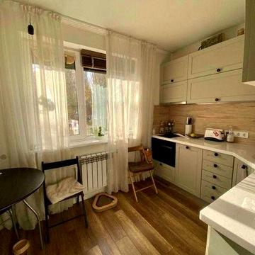 Продам 2 кв, Пр.Петра Григоренко