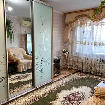 Продам 1-комнтаную квартиру по низу рынка на Заболотного