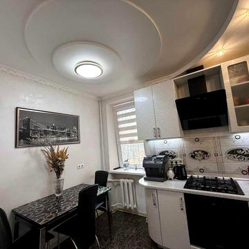 2 комнатная квартира с ремонтом в кирпичном, газовом доме!