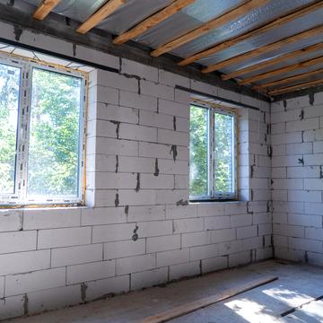 Полтавська вул.