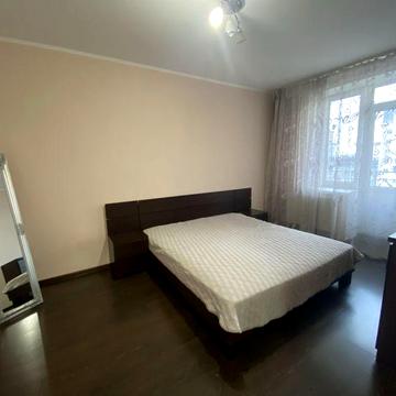 Оренда 2 кімнатної квартири, вул. Коновальця